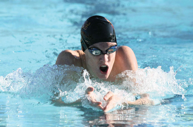 Swim & Dive: MP senior Holly grows into leadership role for Pride boys